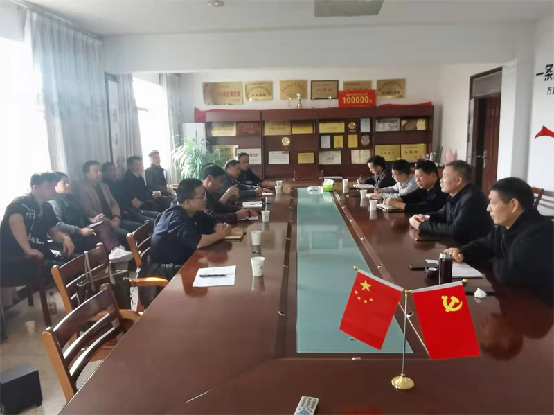 董事长带队中高层管理人员走出去去佳农股份公司学习取经，深入了解上市历程，.jpg